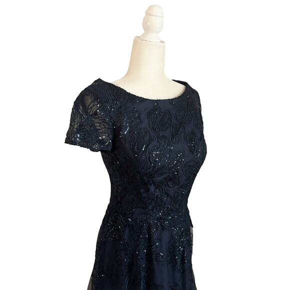 La Femme Sequin Floral Gown 6 Blue NEW - Picture 4 of 10